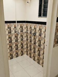 Bathroom Image of 265 Sq.ft 1 BHK Apartment / Flat for rent in Dadar East Mumbai for Rs. 23000