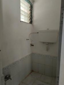 Common Bathroom One Image of 350 Sq.ft 1 BHK Apartment / Flat for sale in Saptarshi Towers, Kandivali West Mumbai for Rs. 6850000