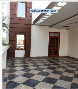 Balcony Image of 4500 Sq.ft 7 BHK Villa for rent in Amausi Lucknow for Rs. 55000