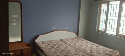 Bedroom Image of 1400 Sq.ft 3 BHK Apartment / Flat for rent in Kankaria Ahmedabad for Rs. 18000