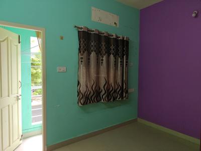 Bedroom Image of 850 Sq.ft 2 BHK Apartment / Flat for rent in Emmanuel Rehoboth, Vengaivasal Chennai for Rs. 18000