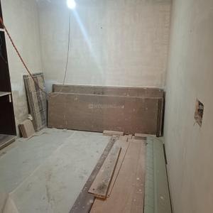 Bedroom Image of 1050 Sq.ft 3 BHK Apartment / Flat for sale in Shalimar Bagh New Delhi for Rs. 20000000