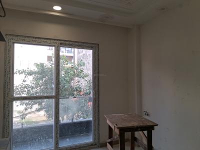 Bedroom Image of 1400 Sq.ft 4 BHK Builder Floor for sale in Rohini Sector 28 New Delhi for Rs. 15200000
