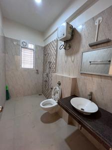 Bathroom Image of 3340 Sq.ft 5 BHK Villa for sale in Pacifica Aurum Villas, Padur Chennai for Rs. 26500000