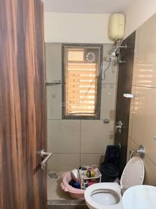 Image of 950 Sq.ft 2 BHK Apartment / Flat for rent in Ace Falcon, Kasarvadavali, Thane for Rs. 39999