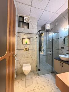 Bathroom Image of 659 Sq.ft 1 BHK Apartment / Flat for rent in Supreme Estia, Baner Pune for Rs. 12000