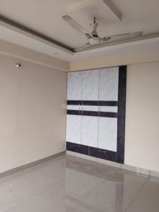 Bedroom Image of 1800 Sq.ft 3.5 BHK Apartment / Flat for rent in Ratan Galaxy, Vrindavan Yojana Lucknow for Rs. 20000