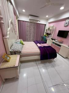 Bedroom Image of 2610 Sq.ft 4 BHK Apartment / Flat for sale in Iscon Platinum, Bopal Ahmedabad for Rs. 23100000