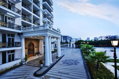 Image of 1900 Sq.ft 3 BHK Apartment / Flat for rent in Omaxe The Palace, Gomti Nagar, Lucknow for Rs. 50000