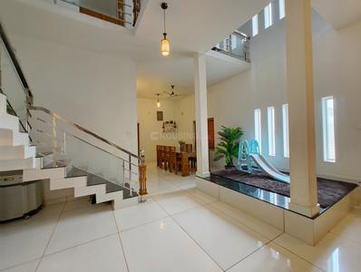 Balcony Image of 2076 Sq.ft 4 BHK Independent House for sale in Kottakkal Malappuram for Rs. 9500000