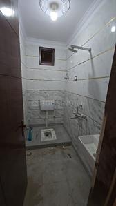 Image of 1100 Sq.ft 3 BHK Builder Floor for sale in Laxmi Nagar, New Delhi for Rs. 8600000