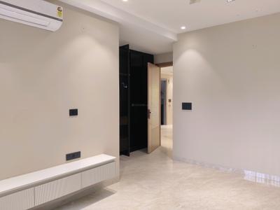 Bedroom Image of 2500 Sq.ft 4 BHK Builder Floor for sale in Paramount Luxury Golf Course Extension, Sector 57 Gurgaon for Rs. 32500000