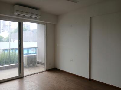 Bedroom Image of 1670 Sq.ft 3 BHK Apartment / Flat for sale in DLF Regal Gardens, Sector 91 Gurgaon for Rs. 19800000