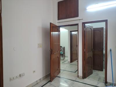 Bedroom Image of 950 Sq.ft 2 BHK Builder Floor for rent in Chhattarpur New Delhi for Rs. 20000