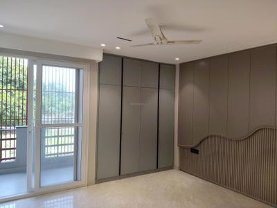Bedroom Image of 2700 Sq.ft 5 BHK Builder Floor for rent in Sushant Lok Phase 1 Gurgaon for Rs. 125000