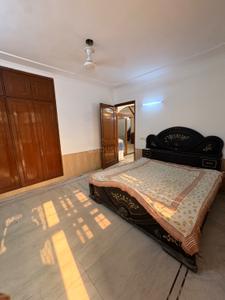 Bedroom Image of 1575 Sq.ft 3 BHK Builder Floor for rent in Kalkaji New Delhi for Rs. 80000