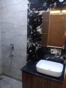 Image of 1200 Sq.ft 3 BHK Builder Floor for rent in GTB Nagar, New Delhi for Rs. 35000