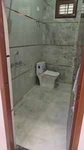 Bathroom Image of 700 Sq.ft 2 BHK Independent House for rent in Panchsheel Greens, Noida Extension Greater Noida for Rs. 15000