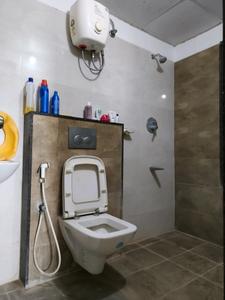 Common Bathroom Image of 1200 Sq.ft 2 BHK Apartment / Flat for rent in Sri Crescent Heights, Okkiyampet Chennai for Rs. 36000