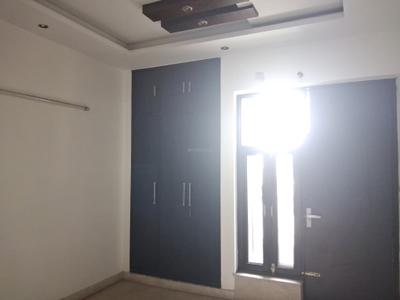 Bedroom Image of 1800 Sq.ft 3 BHK Builder Floor for sale in Paschim Vihar New Delhi for Rs. 25000000