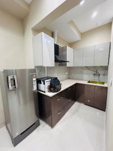 Kitchen Image of 555 Sq.ft 1 BHK Apartment / Flat for rent in Oxy Beaumonde, Viman Nagar Pune for Rs. 13000