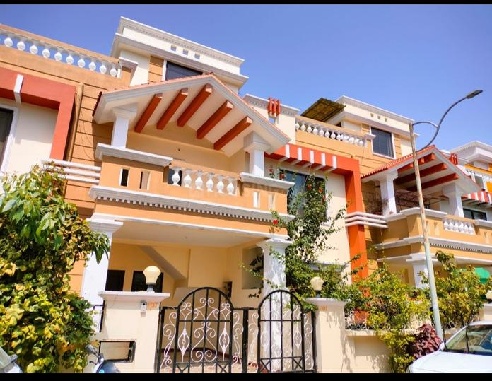 Abhinav Tirupati Apartment Main Image 1