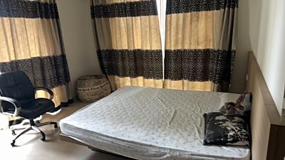 Bedroom Image of 2000 Sq.ft 3.5 BHK Apartment / Flat for rent in Indiabulls Sky Forest, Parel Mumbai for Rs. 400000