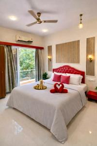 Bedroom Image of 4000 Sq.ft 5 BHK Villa for sale in Arsiwalla Villa Lonavala for Rs. 45000000
