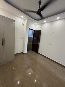 Bedroom Image of 400 Sq.ft 1 BHK Builder Floor for rent in Old Double Storey, Lajpat Nagar New Delhi for Rs. 27000