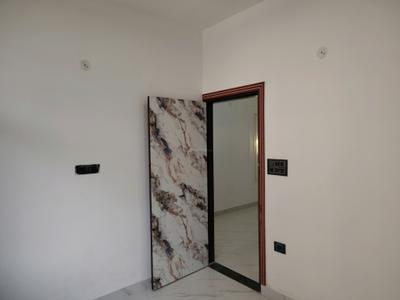 Bedroom Image of 450 Sq.ft 1 BHK Apartment / Flat for sale in DLF Ankur Vihar Ghaziabad for Rs. 1475000