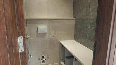 Image of 2000 Sq.ft 3 BHK Builder Floor for sale in Safdarjung Enclave, New Delhi for Rs. 65000000