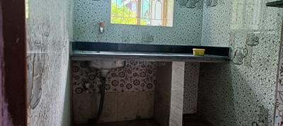Bathroom Image of 700 Sq.ft 2 BHK Independent House for rent in Chinar Park Kolkata for Rs. 9000