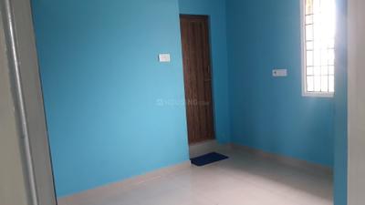 Bedroom Image of 900 Sq.ft 2 BHK Independent House for rent in Sholinganallur Chennai for Rs. 18000