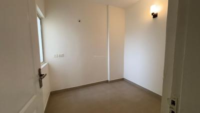Bedroom Image of 1080 Sq.ft 2.5 BHK Apartment / Flat for sale in Nimbus The Hyde Park, Sector 78 Noida for Rs. 12200000