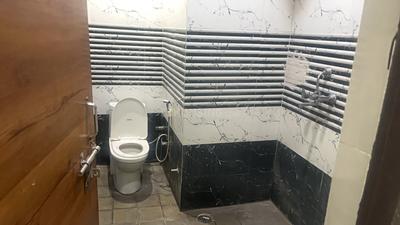 Image of 800 Sq.ft 2 BHK Builder Floor for rent in Palam Vihar Extension, Gurgaon for Rs. 15000