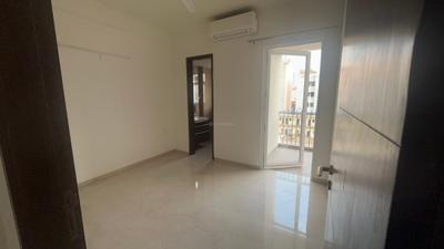 Bedroom Image of 955 Sq.ft 2.5 BHK Apartment / Flat for sale in Smartworld Orchard, Sector 61 Gurgaon for Rs. 16000000