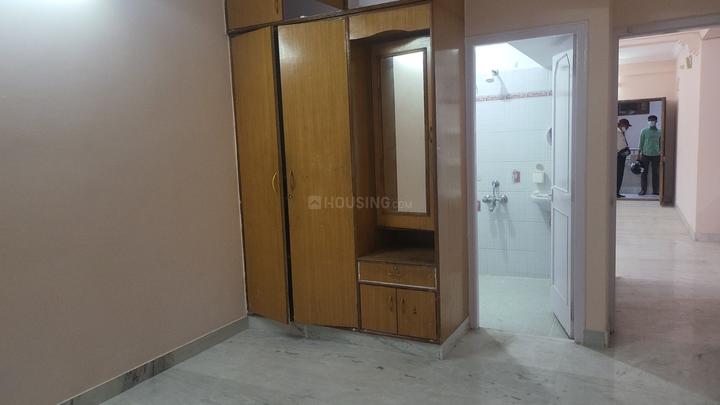 Sliver tone Appartment Bedroom One 1