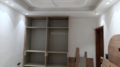 Bedroom Image of 950 Sq.ft 3 BHK Builder Floor for sale in Laxmi Nagar New Delhi for Rs. 11000000
