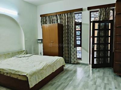 Bedroom Image of 2500 Sq.ft 4 BHK Villa for sale in Sector 14 Noida for Rs. 70000000