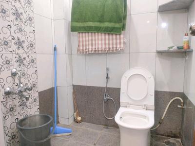 Common Bathroom Image of 650 Sq.ft 1 BHK Independent House for rent in HSR Layout Bengaluru for Rs. 30000