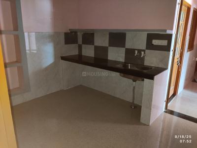 Bathroom Image of 400 Sq.ft 1 RK Apartment / Flat for rent in Transport Nagar Lucknow for Rs. 6000