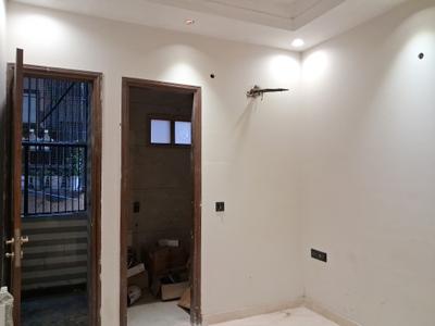 Bedroom Image of 900 Sq.ft 3 BHK Builder Floor for sale in Paschim Vihar New Delhi for Rs. 19000000