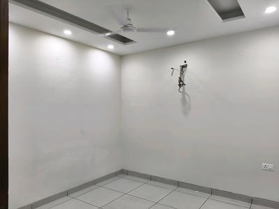 Living Room Image of 1300 Sq.ft 2 BHK Builder Floor for rent in Sector 69 Gurgaon for Rs. 26000