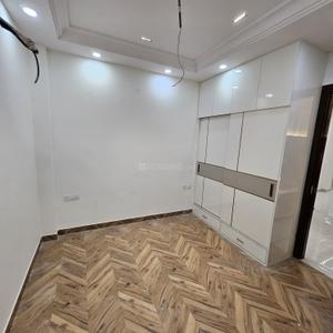 Bedroom Image of 750 Sq.ft 2 BHK Builder Floor for sale in Suri Builder Flloors, Rohini Sector 28 New Delhi for Rs. 7000000