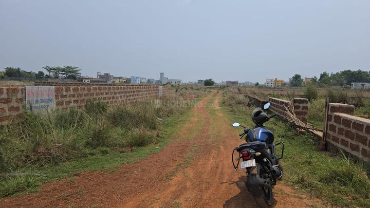 Madanpur Main Image 1