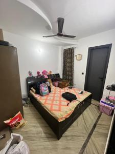 Bedroom Image of 1000 Sq.ft 3 BHK Builder Floor for sale in Ramesh Nagar New Delhi for Rs. 18000000