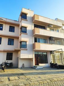 Image of 1746 Sq.ft 2.5 BHK Builder Floor for sale in Wave Floors, Wave City, Ghaziabad for Rs. 10000000