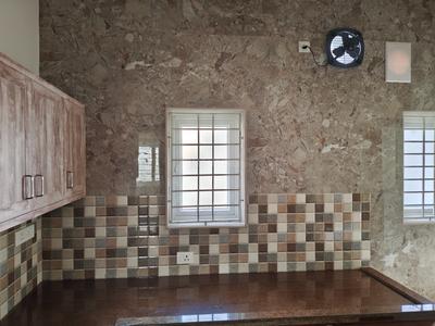Bathroom Image of 1300 Sq.ft 2 BHK Independent House for rent in Maduravoyal Chennai for Rs. 34000