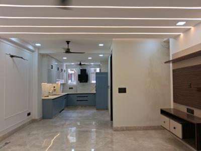 Living Room Image of 1350 Sq.ft 3 BHK Builder Floor for sale in Paschim Vihar New Delhi for Rs. 25000000
