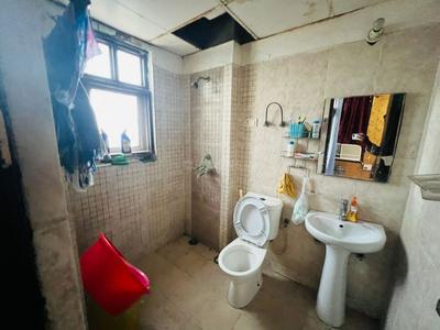 Bathroom Image of 1165 Sq.ft 2 BHK Apartment / Flat for sale in Omaxe North Avenue II, Omaxe City Bahadurgarh for Rs. 3800000